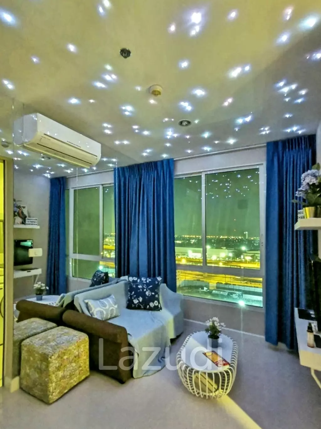 1 Bedroom 1 Bathroom 30 SQ.M The Sky Sukhumvit