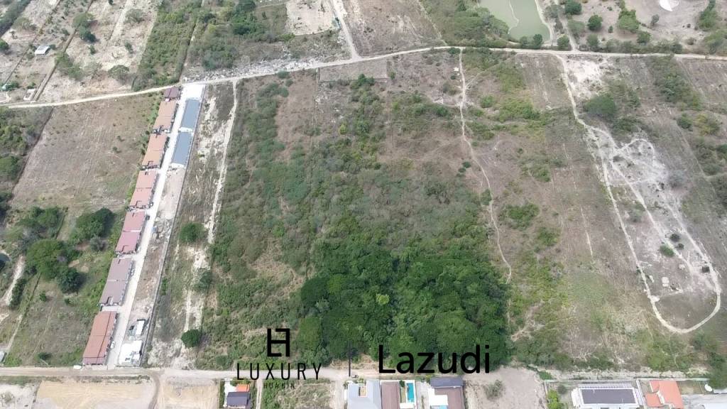 Prime 12 Rai Land with Mountain Views on Soi 94