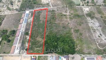Prime 12 Rai Land with Mountain Views on Soi 94