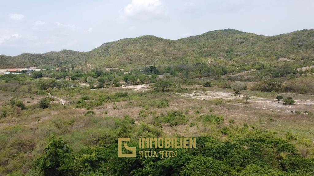 Prime 12 Rai Land with Mountain Views on Soi 94