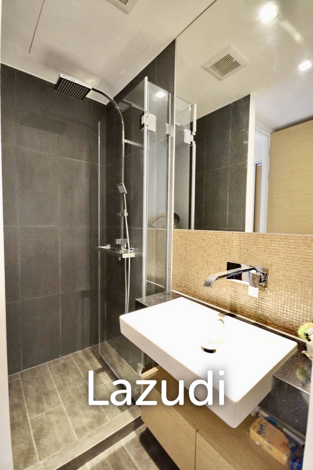 Studio 1 Bathroom 33 SQ.M The Lofts Ekkamai