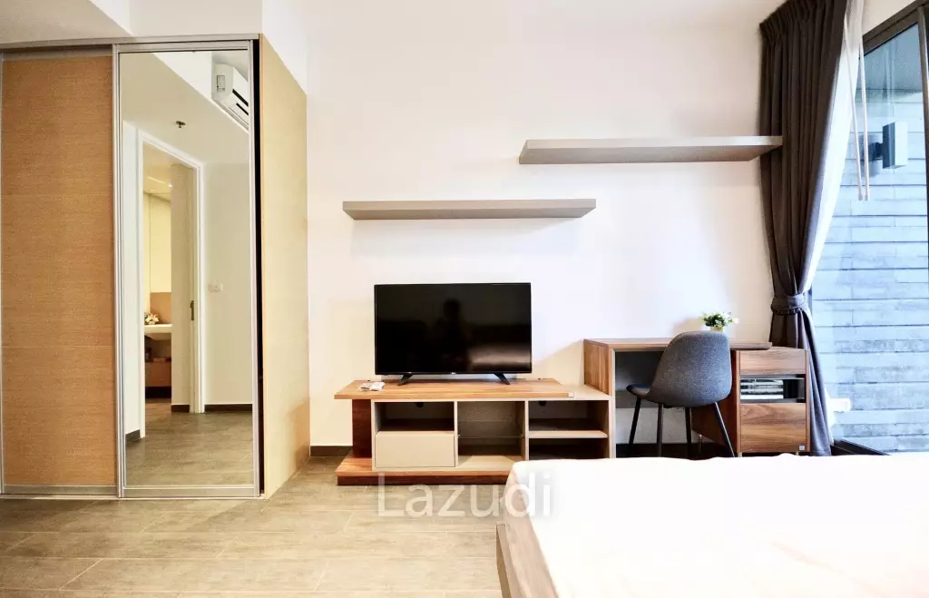 Studio 1 Bathroom 33 SQ.M The Lofts Ekkamai