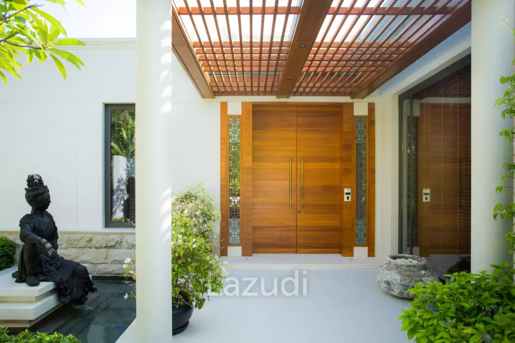 A Luxurious Premier Resort Villa For Sale In Naithon