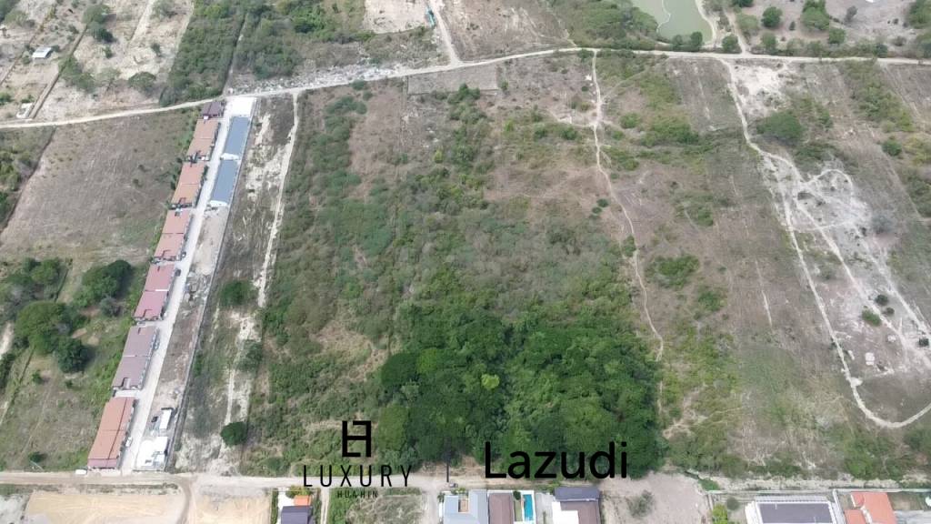 Prime 12 Rai Land with Mountain Views on Soi 94