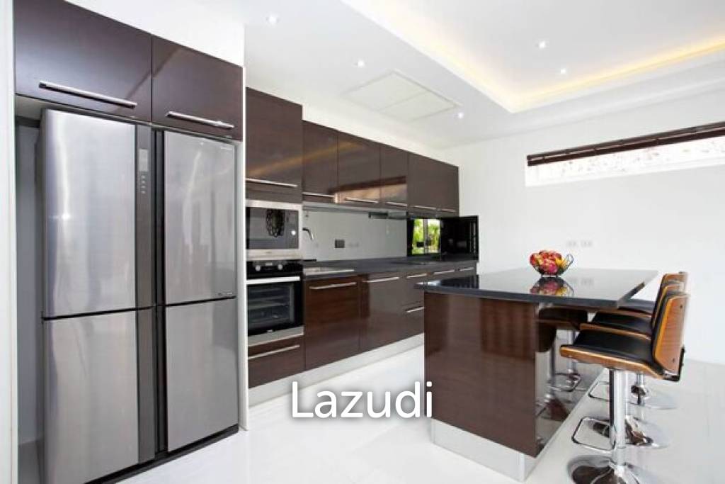 Pool Villa 4 Bedrooms in Chalong