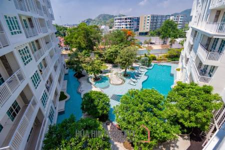 SUMMER CONDO : 1 bed great value with pool view