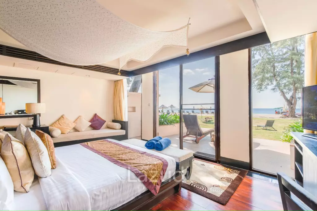 2 bedrooms beachfront in laguna