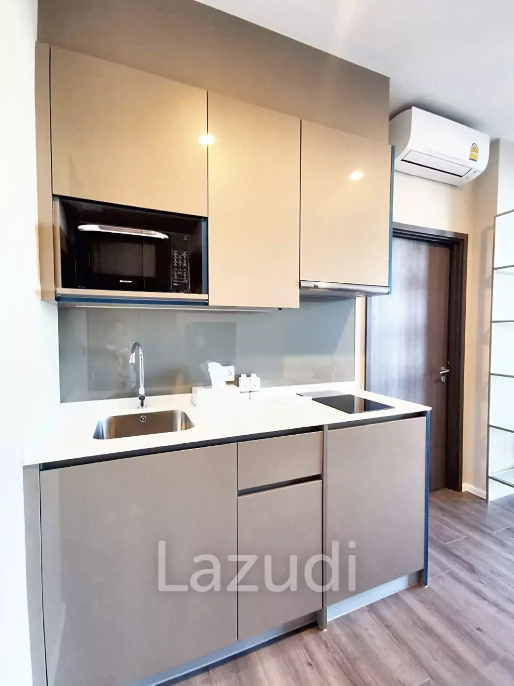 1 Bed 1 Bath 33 SQ.M Whizdom Essence Sukhumvit