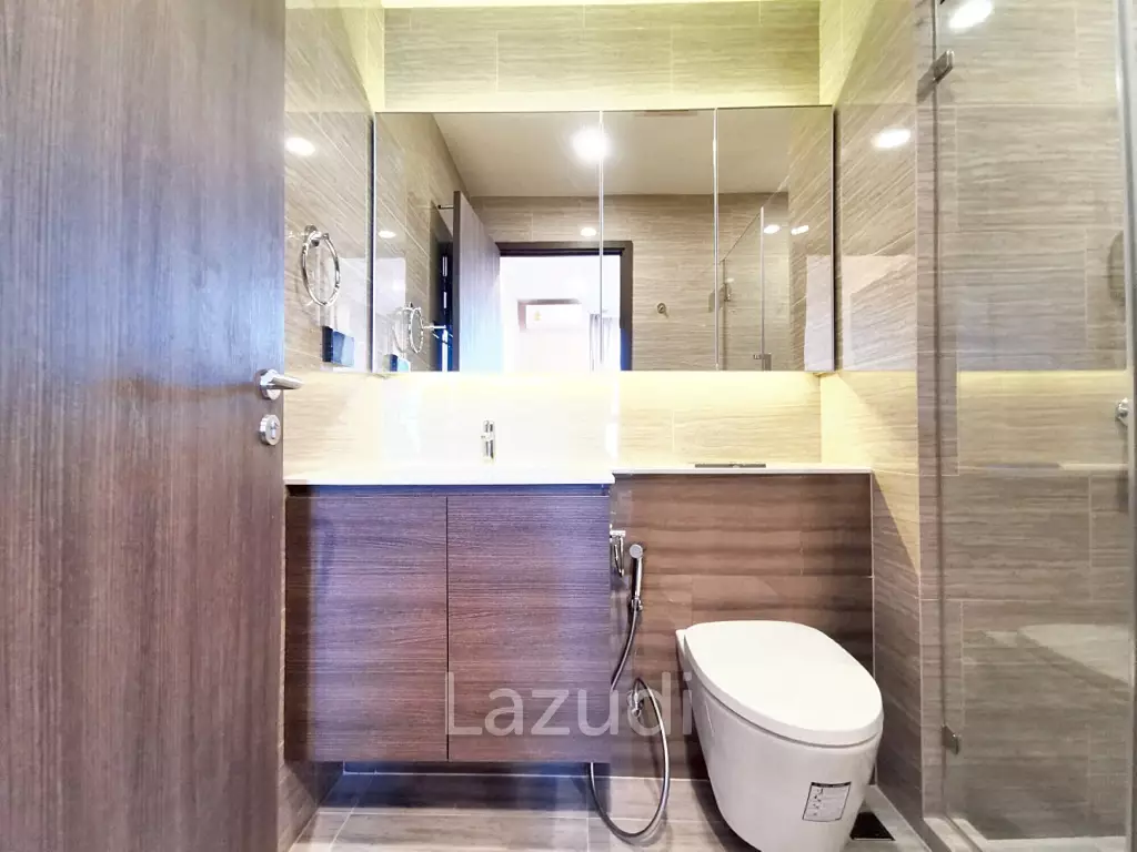 1 Bed 1 Bath 33 SQ.M Whizdom Essence Sukhumvit