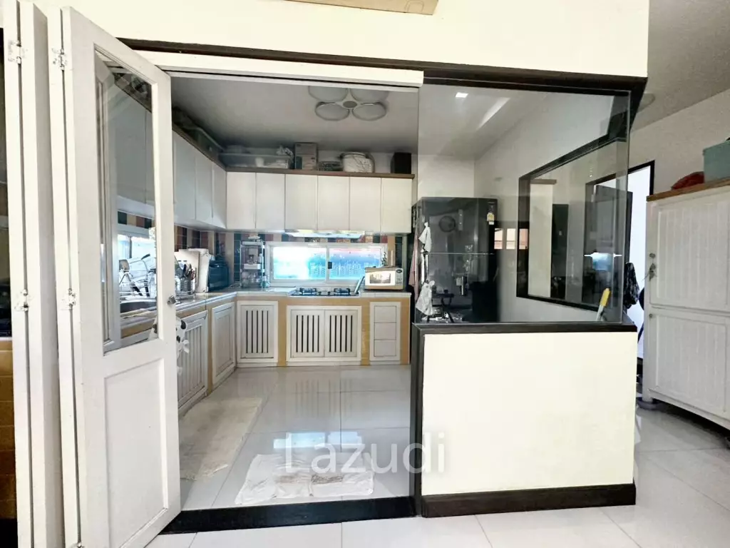 4 Bed 3 Bath 400 SQ.M House at Kaset Nawamin
