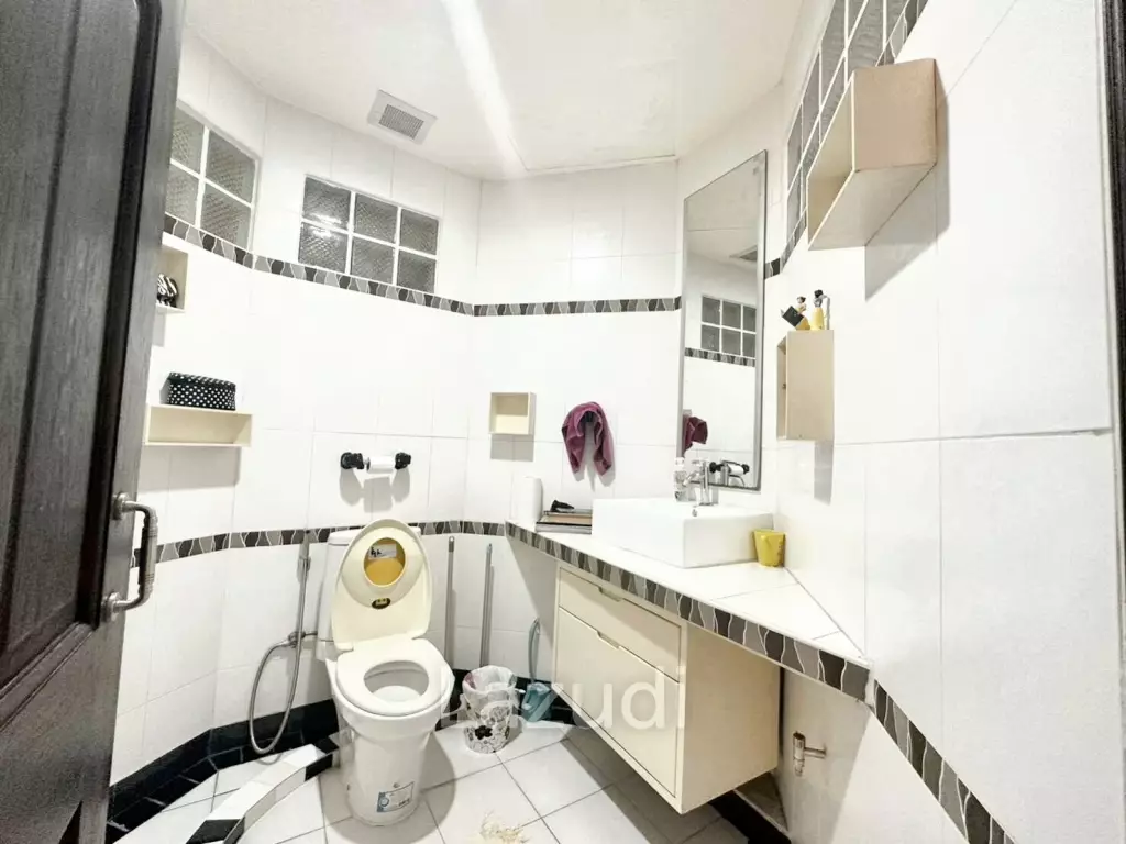 4 Bed 3 Bath 400 SQ.M House at Kaset Nawamin