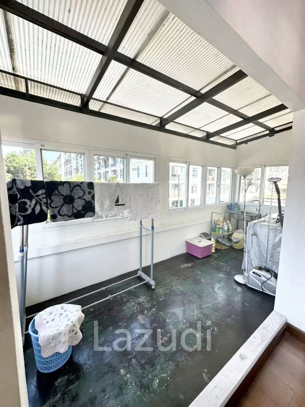 4 Bed 3 Bath 400 SQ.M House at Kaset Nawamin