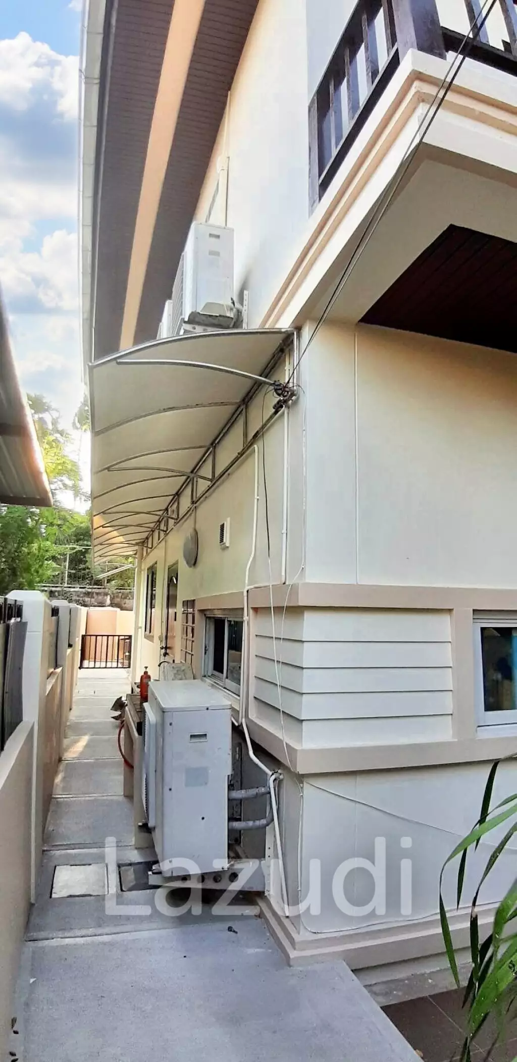 4 Bed 3 Bath 400 SQ.M House at Kaset Nawamin