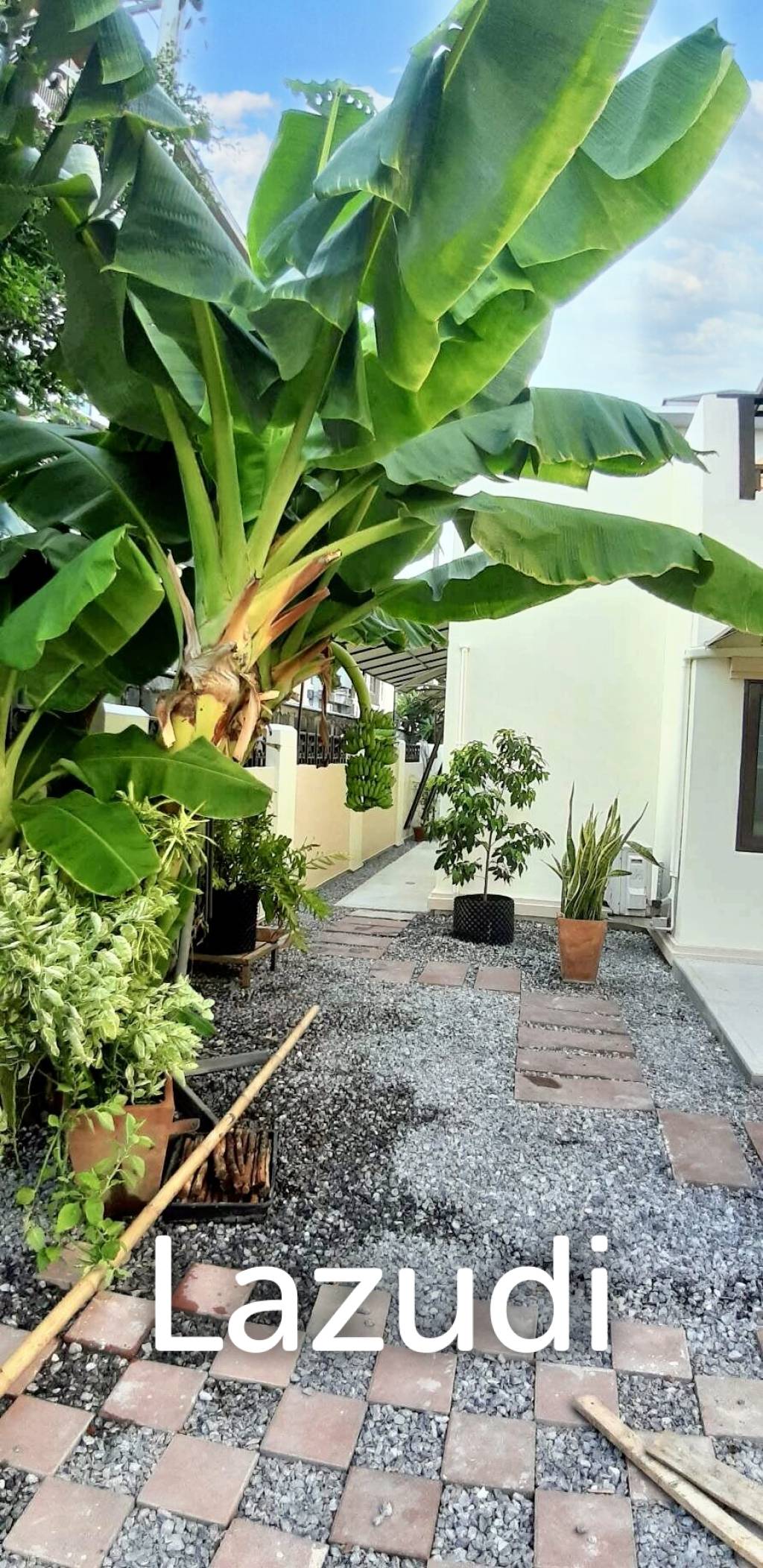 4 Bed 3 Bath 400 SQ.M House at Kaset Nawamin