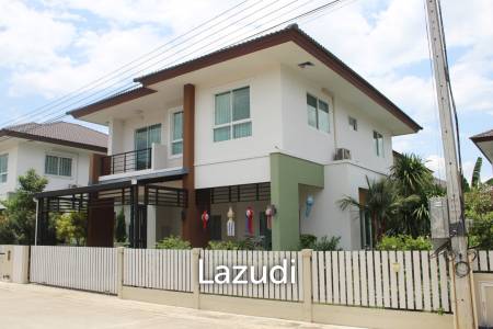 Fine maintained 3 bed 3 bath House in Sinthanee 11