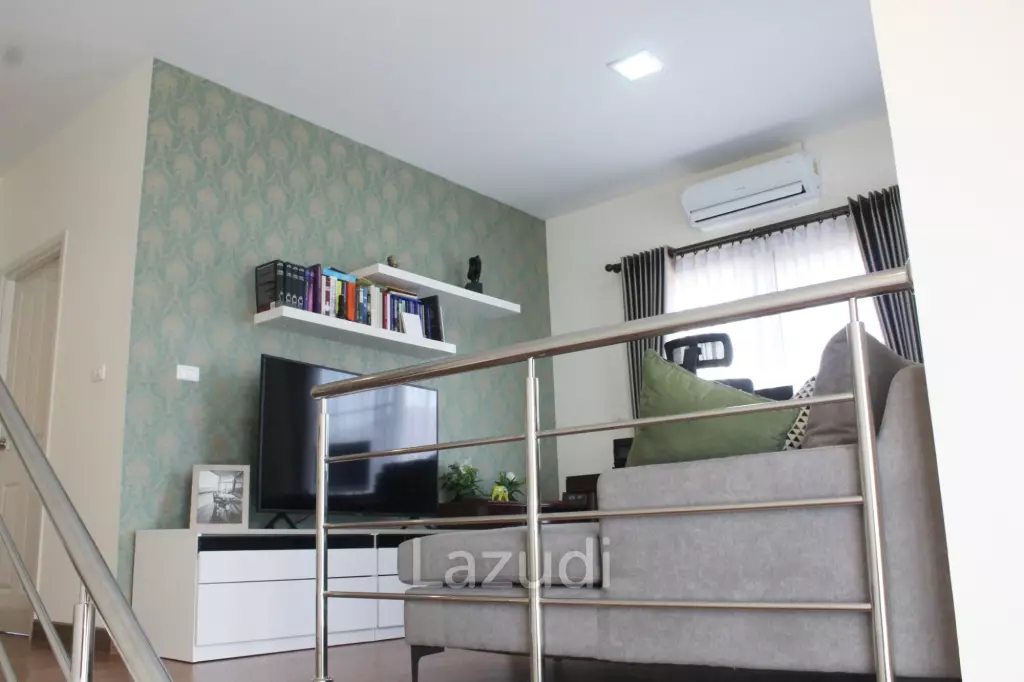 Fine maintained 3 bed 3 bath House in Sinthanee 11