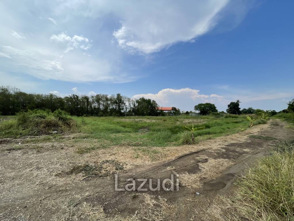 Luxury Canal-Side Land in Bang Khwan, Chachoengsao