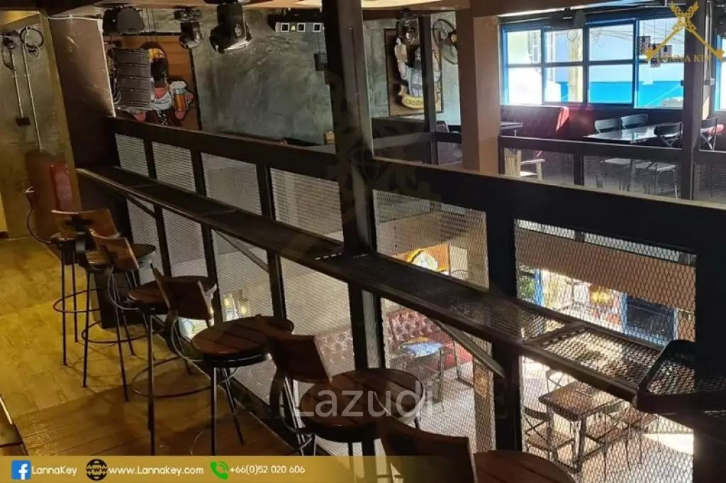 Top Location Guesthouse with Restaurant and Bar For Takeover!