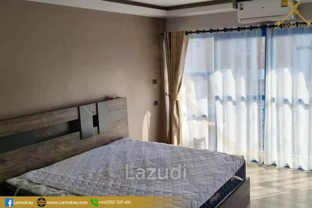 Top Location Guesthouse with Restaurant and Bar For Takeover!
