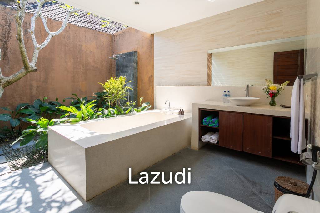 STRATEGICALLY POSITIONED 11-BEDROOM VILLA IN UBUD WITH PRIVATE POOLS