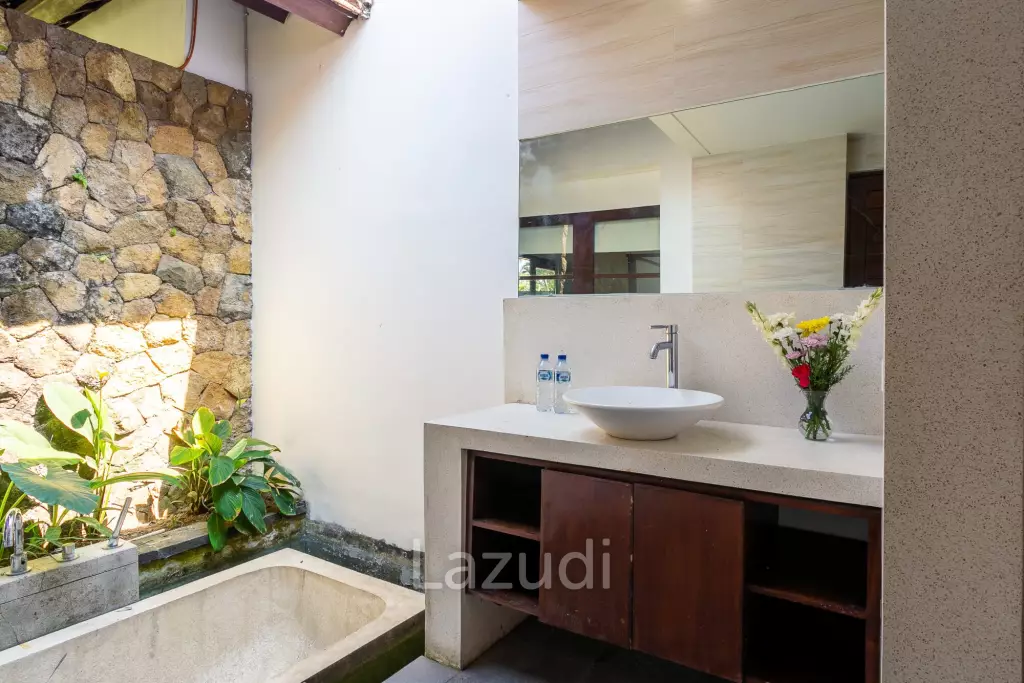 STRATEGICALLY POSITIONED 11-BEDROOM VILLA IN UBUD WITH PRIVATE POOLS