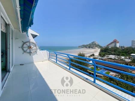 Ban Sangchan: Beachfront Condo in Hua Hin