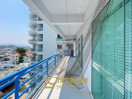 Ban Sangchan: Beachfront Condo in Hua Hin