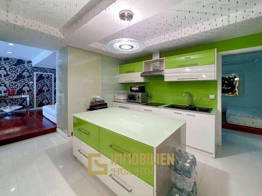 Ban Sangchan: Beachfront Condo in Hua Hin