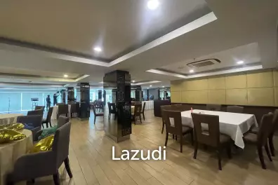 Ultra Luxury Restaurant and Bar in Samphanthawong, Bangkok