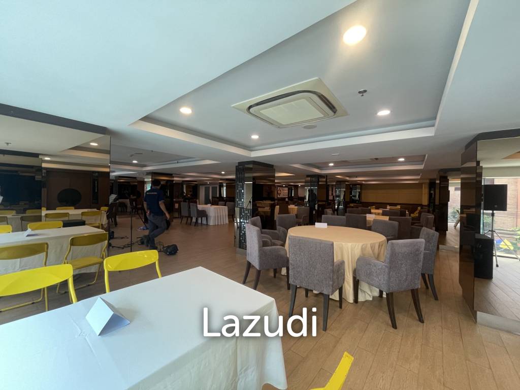 Ultra Luxury Restaurant and Bar in Samphanthawong, Bangkok