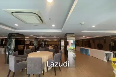 Ultra Luxury Restaurant and Bar in Samphanthawong, Bangkok