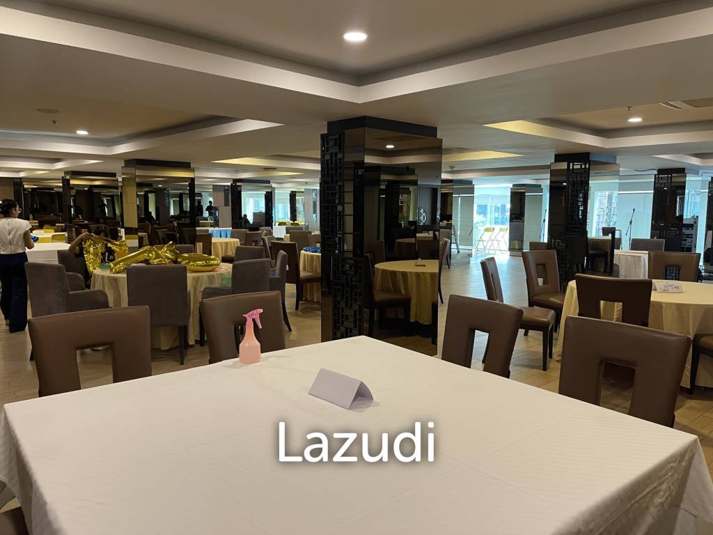 Ultra Luxury Restaurant and Bar in Samphanthawong, Bangkok