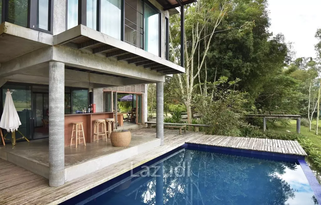 6-Bedroom With 2 Houses For Sale in Mae Sao, Chiang Mai