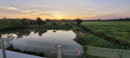 Luxury Lakeside Pool Villa, 4 Bedrooms, 4 Bathrooms