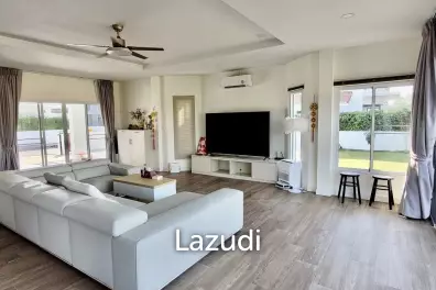 Luxury Lakeside Pool Villa, 4 Bedrooms, 4 Bathrooms