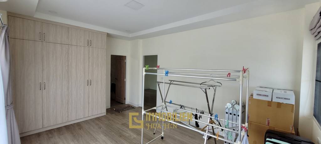 500 metro cuadrado 4 ` 4 Baño Villa de Venta