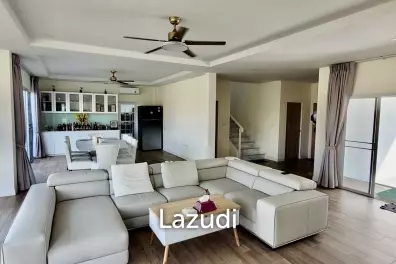 Luxury Lakeside Pool Villa, 4 Bedrooms, 4 Bathrooms