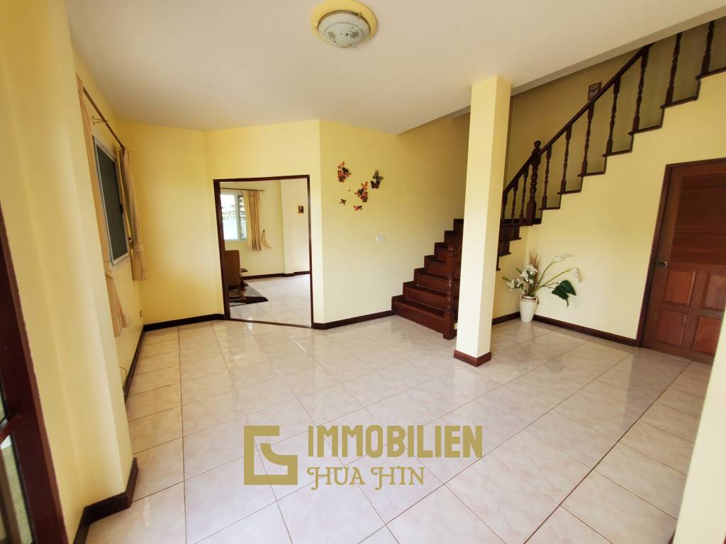 Tropical Hills : 2 storey 4 bed pool villa Soi 6