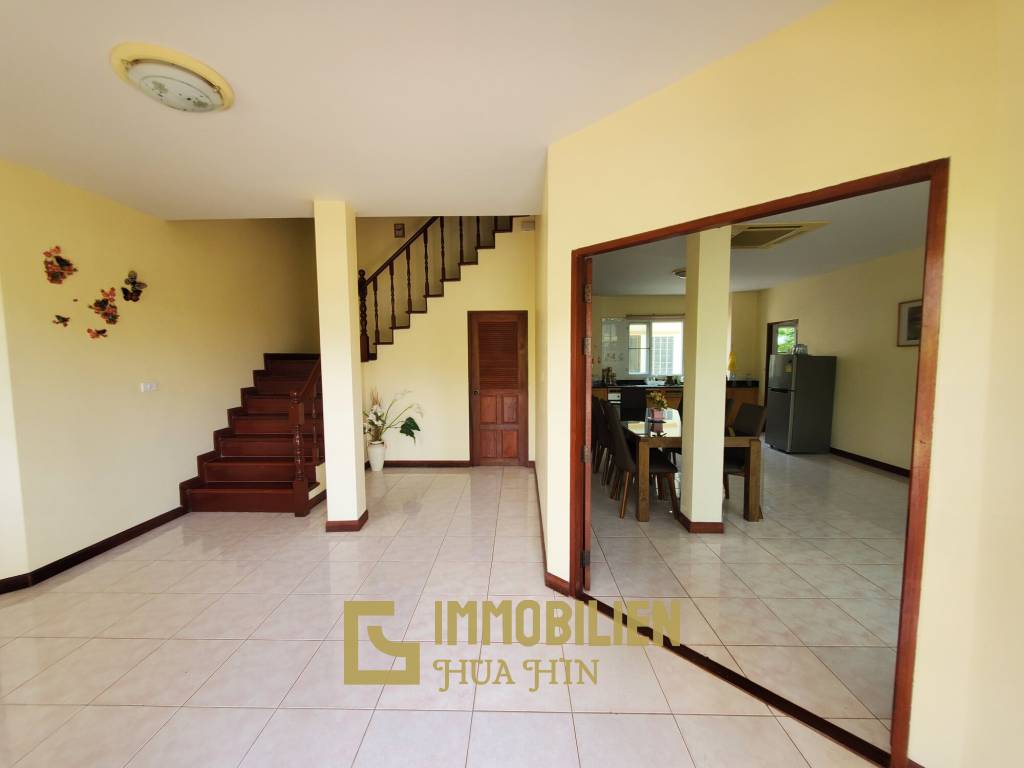 Tropical Hills : 2 storey 4 bed pool villa Soi 6