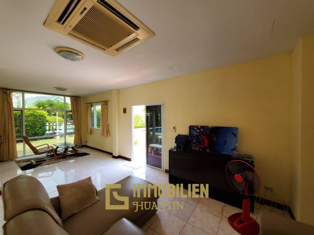 Tropical Hills : 2 storey 4 bed pool villa Soi 6