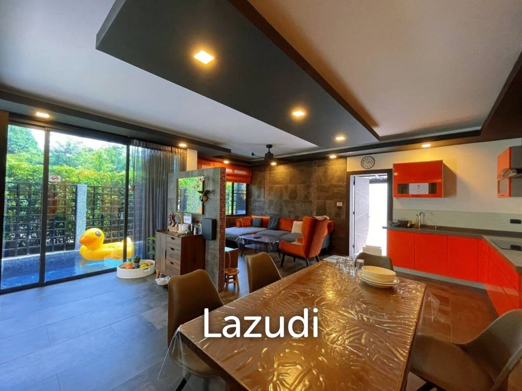 5 Beds 4 Baths 550 SQ.M. Villa in Thepprasit