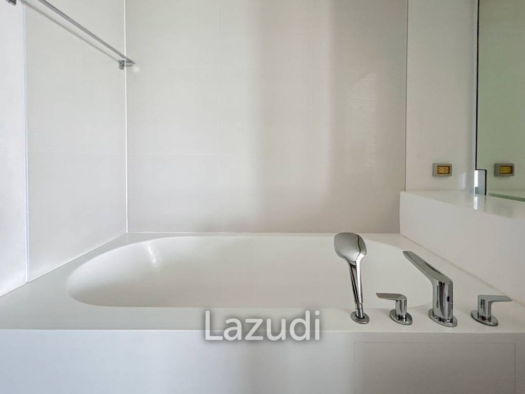 Veranda Residence : Luxury 2 Bedroom Condo