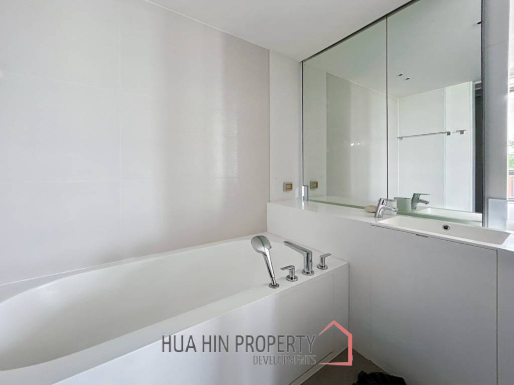 Veranda Residence : Luxury 2 Bedroom Condo