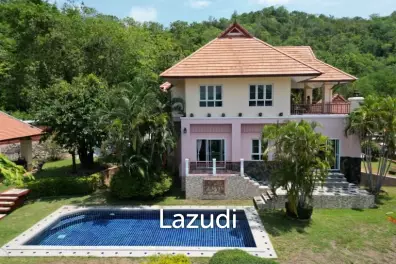 EMERALD HEIGHTS VILLAGE : 2 bed 2 storey panoramic views
