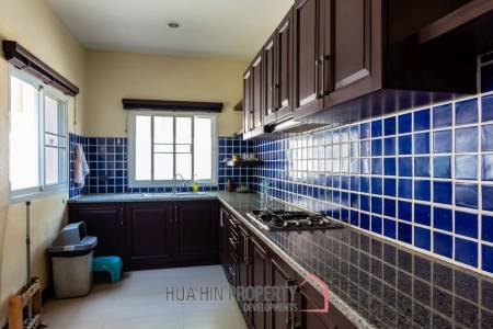 EMERALD HEIGHTS VILLAGE : 2 bed 2 storey panoramic views