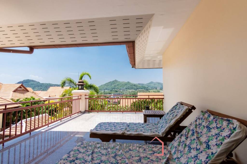 EMERALD HEIGHTS VILLAGE : 2 bed 2 storey panoramic views