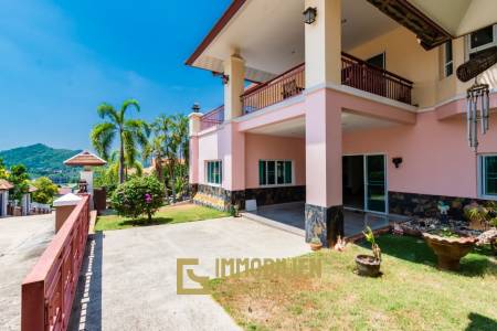 EMERALD HEIGHTS VILLAGE : 2 bed 2 storey panoramic views