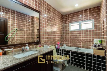 640 metro cuadrado 3 ` 3 Baño Villa de Venta