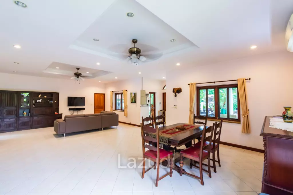 Great Price 4 Bed Pool Vila on large land plot