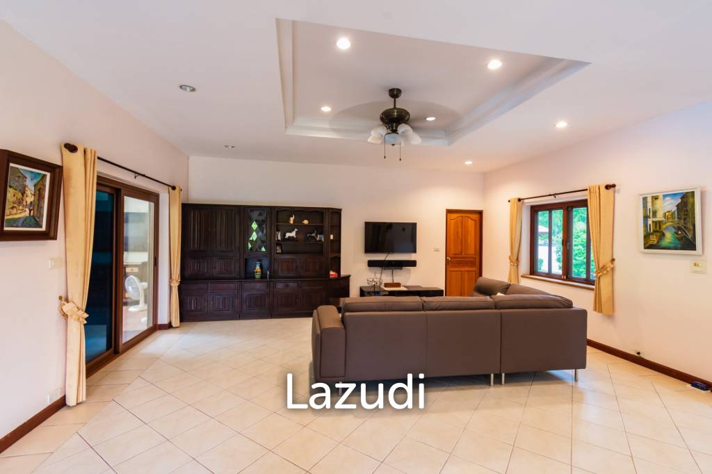 Great Price 4 Bed Pool Vila on large land plot